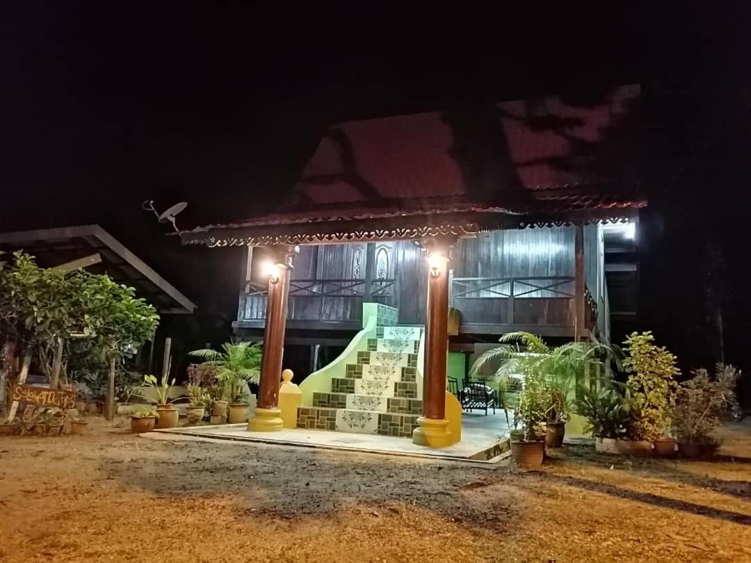 Homestay Warisan Bonda Masjid Tanah/Melaka Ngoại thất bức ảnh